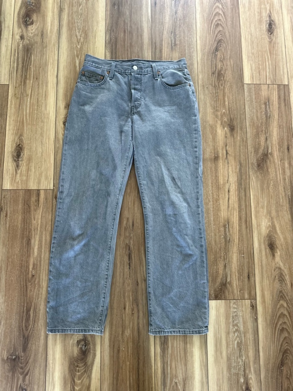 Levi’s 501 womens Gray High-Rise Straight Leg Jeans size W28L30 - Picture 2 of 6